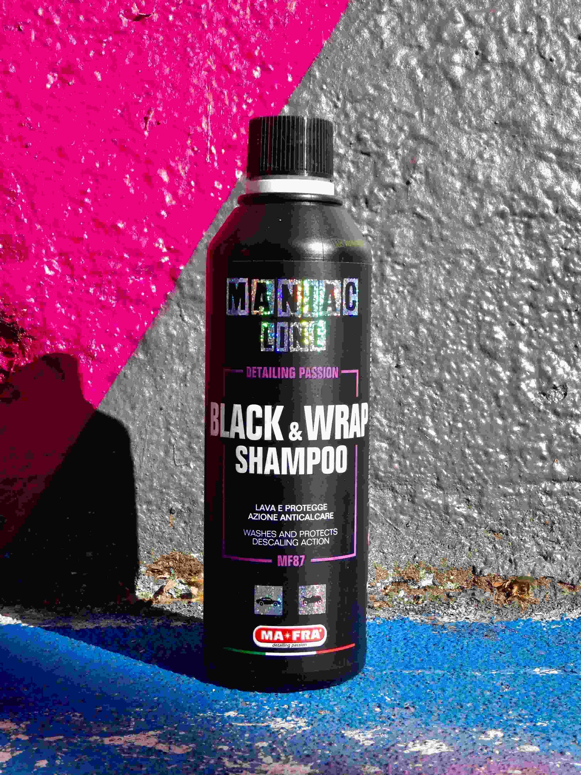 black and wrap shampoo grafiti